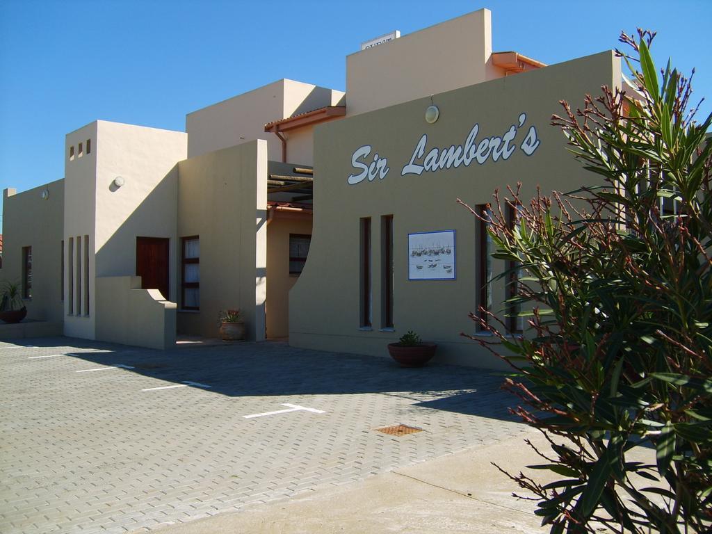 Sir Lambert'S Guesthouse Ламбертс-Бей Экстерьер фото